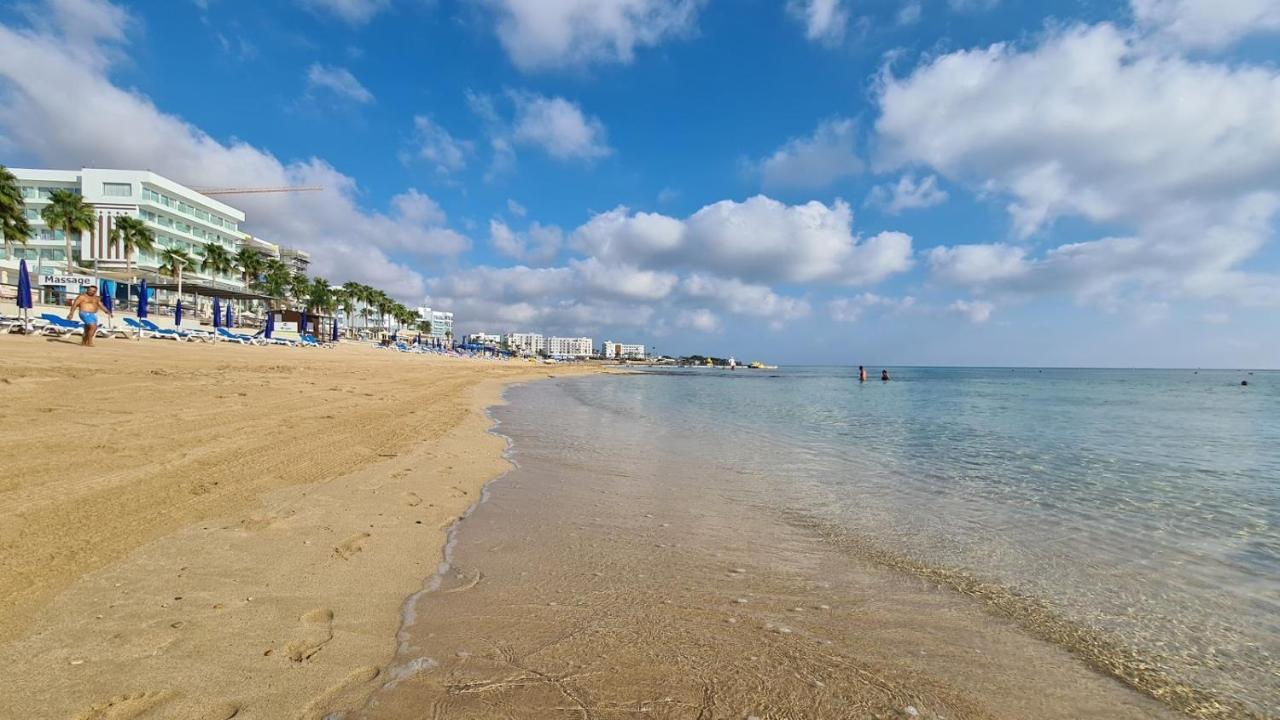 Odessa Beach Hotel プロタラス エクステリア 写真